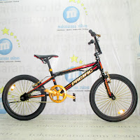 20 Pacific Hot Shot 200 FreeStyle BMX Bike