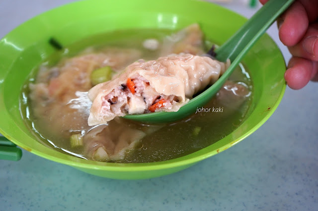 Permas Jaya Xin Thianman Black "Char Siew" Wanton Mee in Johor Bahru 新天满锦旺雲吞面