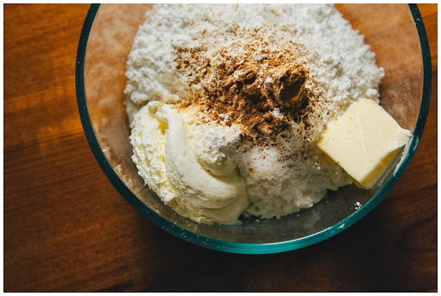 pumpkin spice cream cheese icing