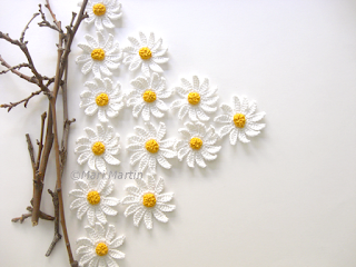 Daisy Flowers Crochet Applique