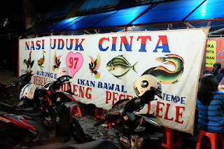 Nasi Uduk Cinta Bandung, Kuliner Bandung