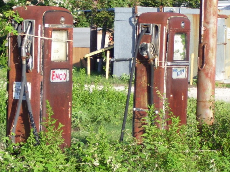 gas pump girls. leslie king gas pump girls. a