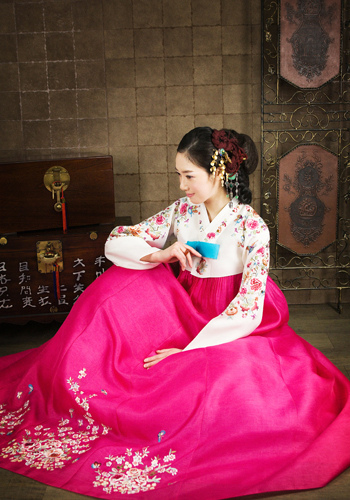  Korean  Traditional Wedding  Hanbok  Designs Wedding  Dress