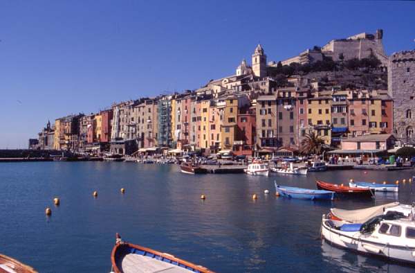 Porto Venere, Italy, Tourists destination, vacation spot, vacation, tourism, best vataion spot, Mountain Vacation, National Parks Vacation,Vacation spot in italy, Vacation Pictures, europe vacation, vacation to italy