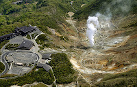 http://sciencythoughts.blogspot.co.uk/2015/05/alert-level-around-mount-hakone-raised.html