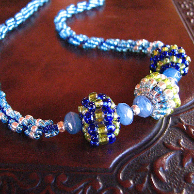 beaded bracelet patterns and instructions. with eaded bracelet Mai