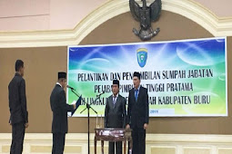 Ramly Umasugi Lantik Dua Kepala Dinas di Kabupaten Buru