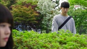 School 2015 E08 1860
