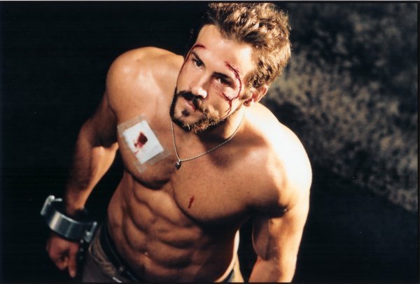 ryan reynolds body pics. Body-Attitude: 7 sexiest