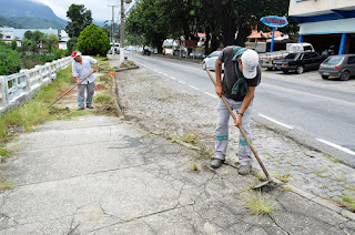 Limpeza pública em toda a extensão da Avenida Presidente Roosevelt