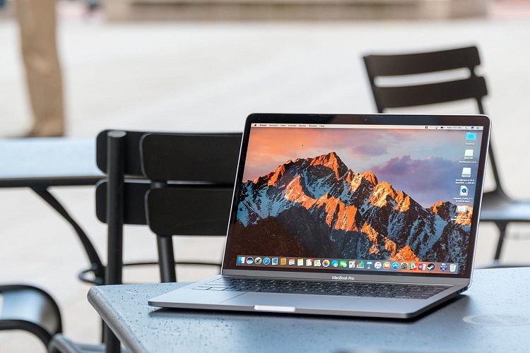  Cara Aneh tapi Ampuh Mengatasi MacBook yang Terlalu Panas