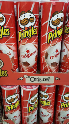 Pringles often changes its packaging for seasonal reasons. 