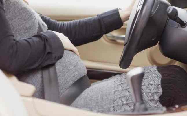 قواعد السفر بالسيارة أثناء الحمل