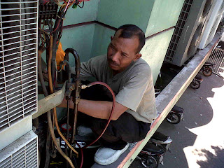 Peralatan service ac