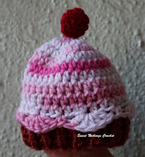 cupcake preemie baby cap - a free crochet pattern from Sweet Nothings Crochet