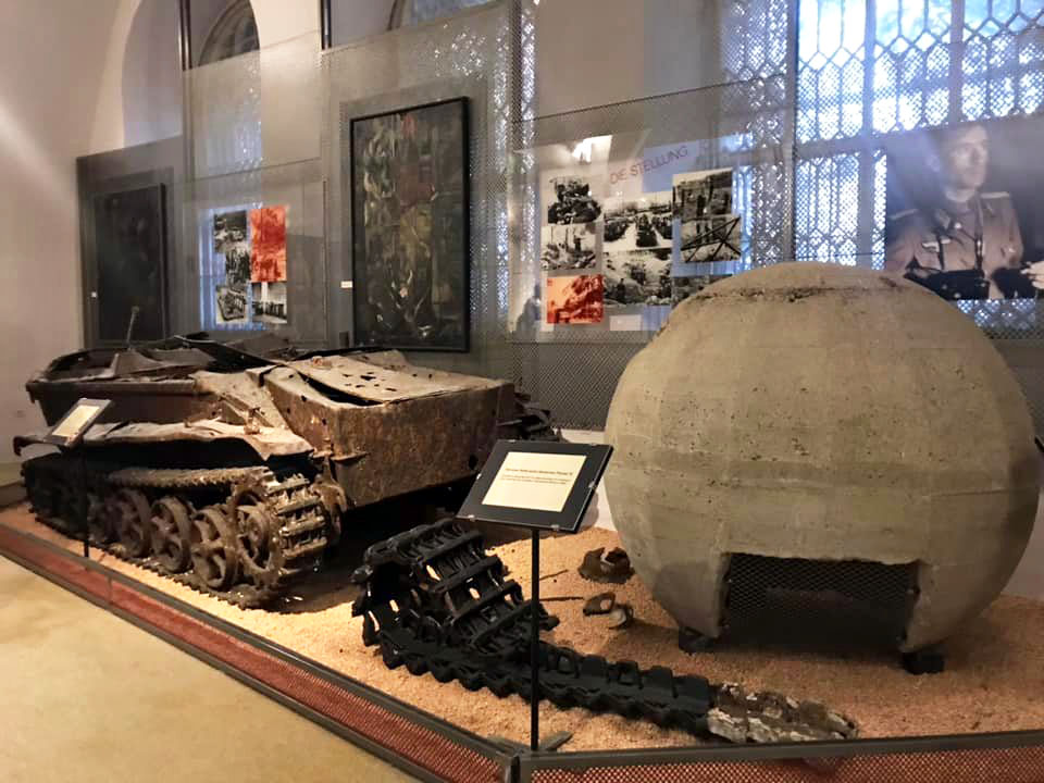 Kriege gehören ins Museum, Museum of Military History Vienna, Tank and bunker