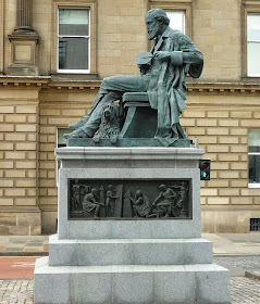 Monument of Scientists James Clerk Maxwell