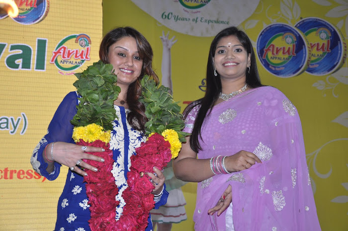 sonia agarwal inaugurates chennaiyil thiruvaiyaru food festival