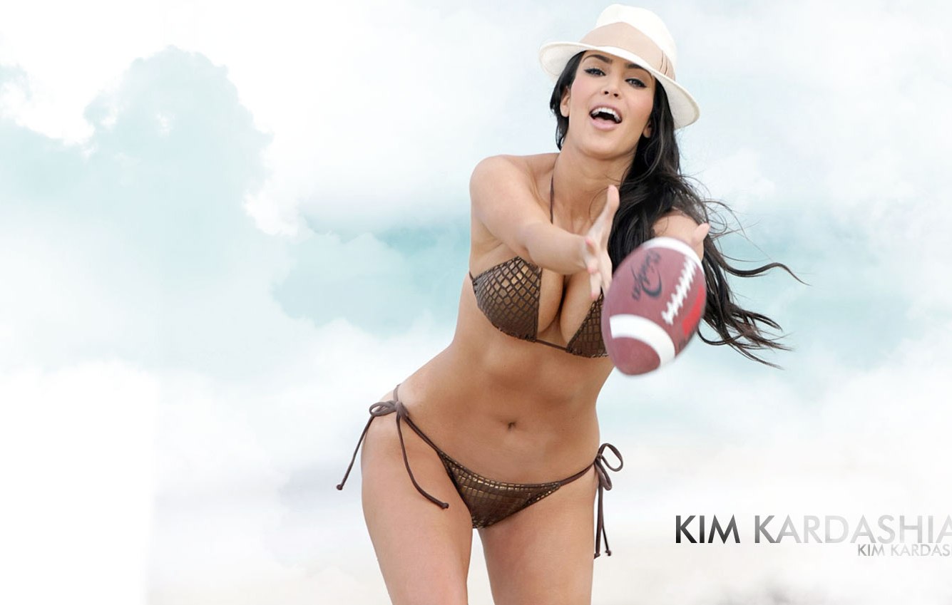 Kim Kardashian beautiful body