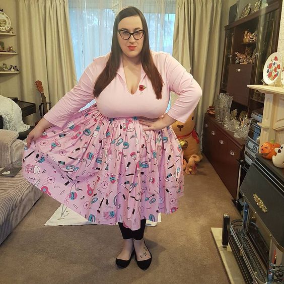 Vixen top in powder pink and Vixen Swing skirt in vintage make up print 