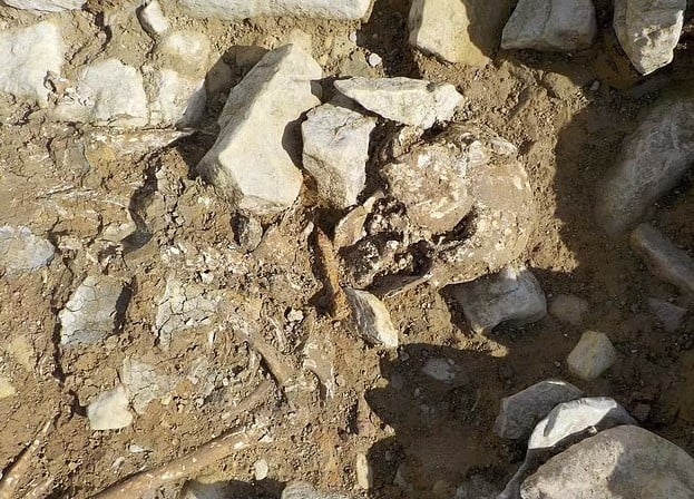 Οι αρχαιολόγοι εκτιμούν ότι τα άτομα που θάφτηκαν σε αυτό το νεκροταφείο είχαν ανώτατη κοινωνική θέση. [Credit: Red River Archaeology]