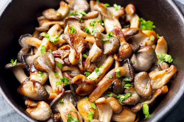Perfect Quick Sautéed Shiitake Mushrooms with Fresh Herbs