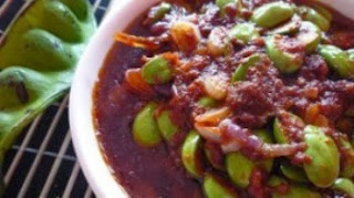 Membuat sambal petai tanpa resep