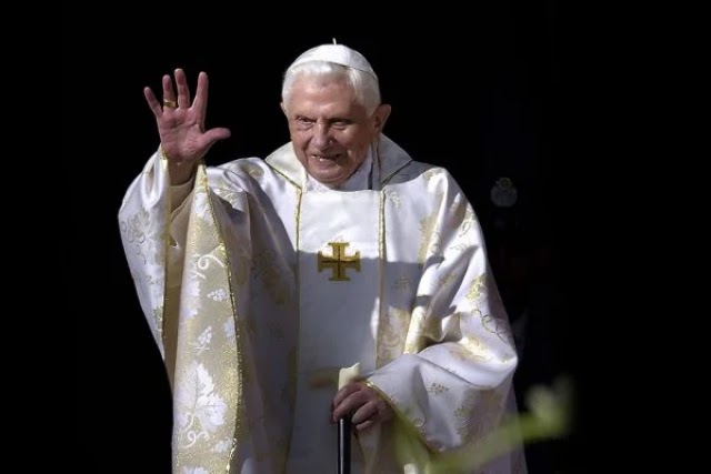 Morre o Papa emérito Bento XVI