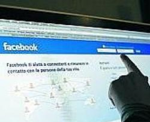 Covid, Fb: nuove misure contro fake news 