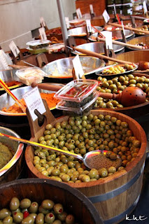 temple-bar-food-market-olives