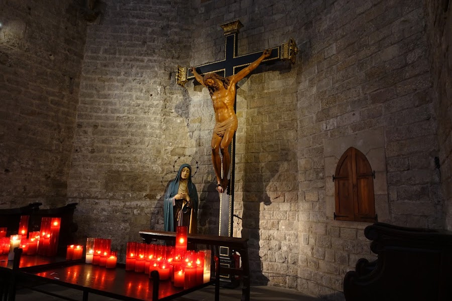 サンタ・マリア・ダル・マル教会（La església de Santa Maria del Mar）の内部