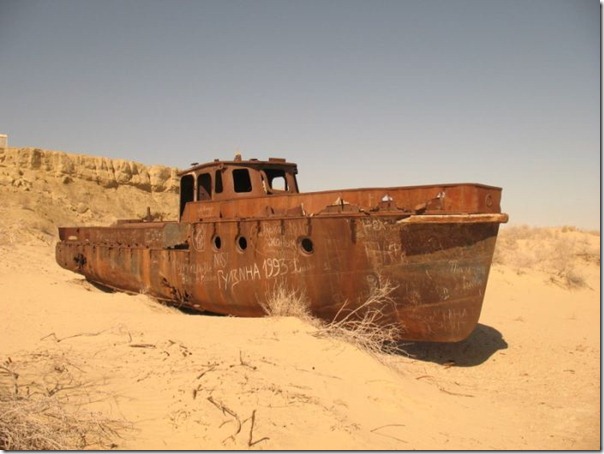 Navios abandonados de Mar de Aral (12)