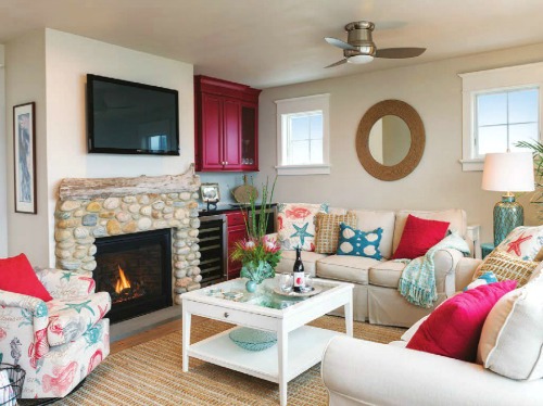 Cozy Beach Cottage Living Room Idea with Display Table