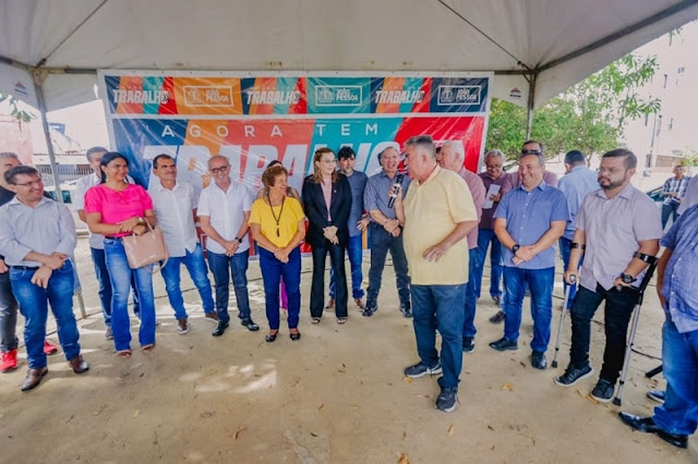 Cícero Lucena autoriza obras de construção de praça no bairro do Cuiá