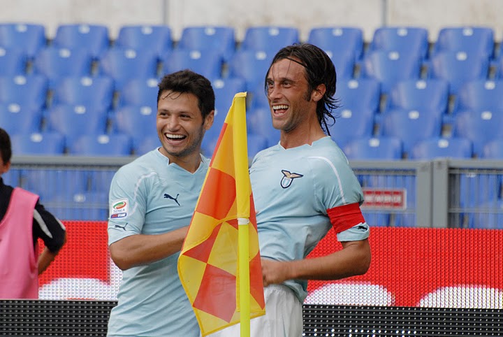 A sole goal from Stefano Mauri make Lazio gain 3 points from this match. Mauri's goal is created by the brilliant assist of Hernanes. With these 3 points,