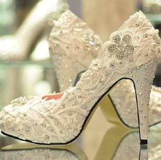 Sepatu Pengantin Wanita Online Cocok Dengan Gaun Dan Kebaya 