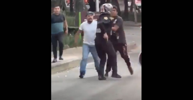 Video; Jalele güey, Jalele pto y le jalo, policía de la CDMX hace frente a 3 ratas que le hicieron montón y terminaron baleados
