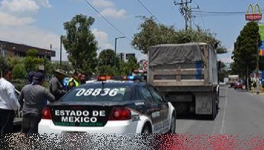 Autos en avenida