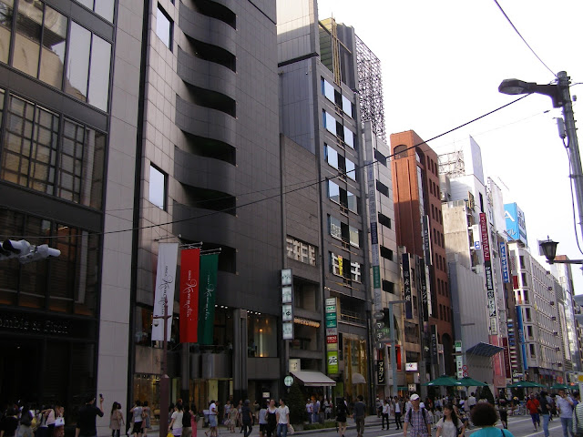 Saturday shopping around Ginza