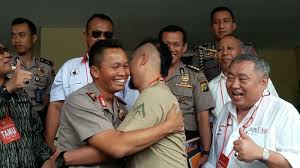  "Tadi sudah diberitahu oleh Pak Dirintelkam itu bukan polisi tapi itu adalah urusan KPK. Kalau KPK berikan izin nggak ada masalah," jelas Dhani di Mapolda Metro Jaya, Jl Sudirman, Jakarta, Senin (6/6/2016).