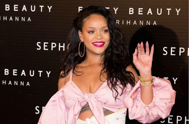 Rihanna: Using dating apps is brave