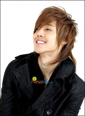 Biodata Pemain Boys  Flower on Biodata Profil Pemain Boys Before Flowers   Kim Hyun Joong   Just A