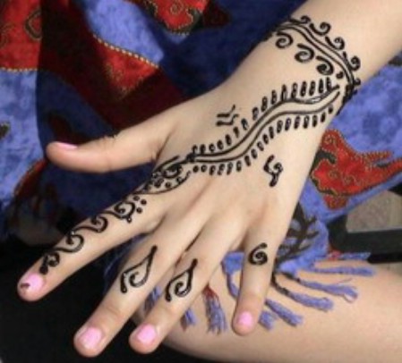 Salon Henna  Tattoo Bodypainting and Facepainting Glitter 