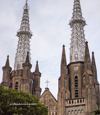 Gereja Katedral Jakarta, Spot Foto Yang Instagramable | Rumah Ibadah