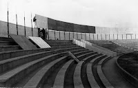 Colocación de paneles del estadio Miguel Grau