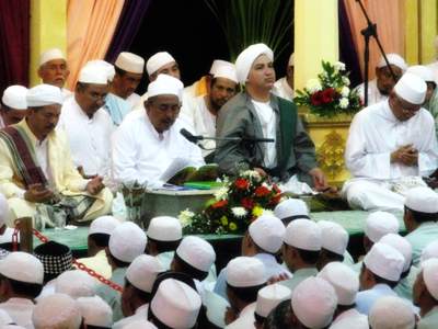 Heir's page: Merayakan Maulid Nabi