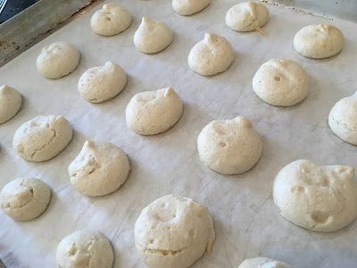 Coconut Macaron cookies