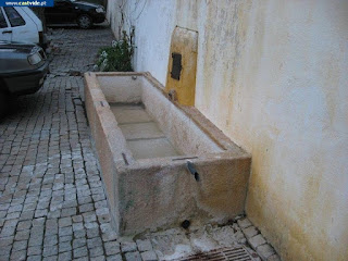 Fonte e Fontanário de Santiago Maior de Castelo de Vide, Portugal (Fountain)