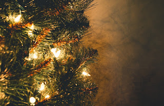 Coping with Memories of Grief and Loss During the Holidays