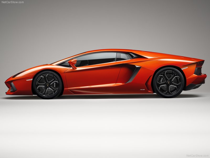 Lamborghini Aventador LP7004 2012 wallpaper